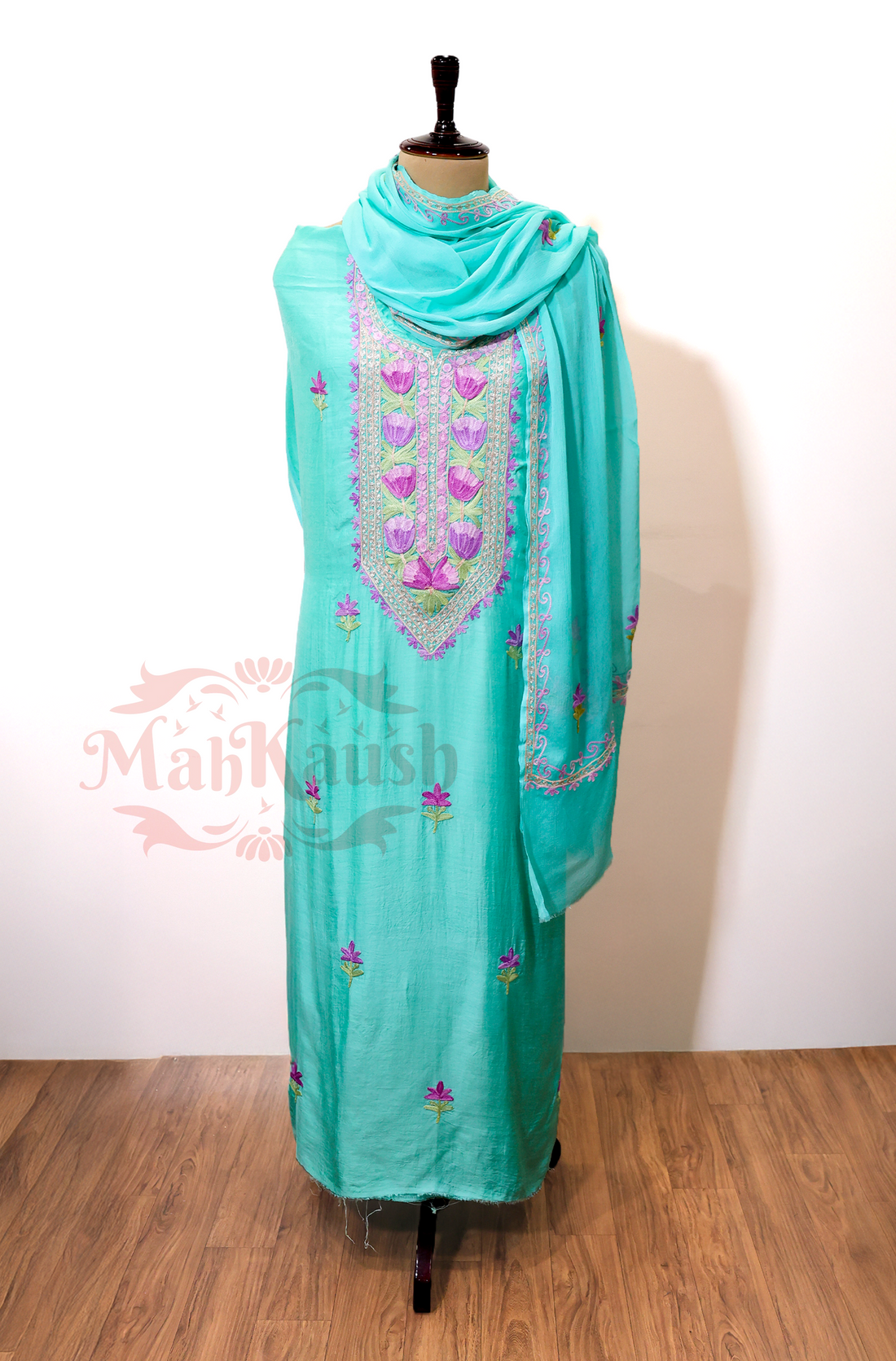 Unstitched Pure Muslin Kashmiri Aari Embroidery Suit  (Sky Blue)