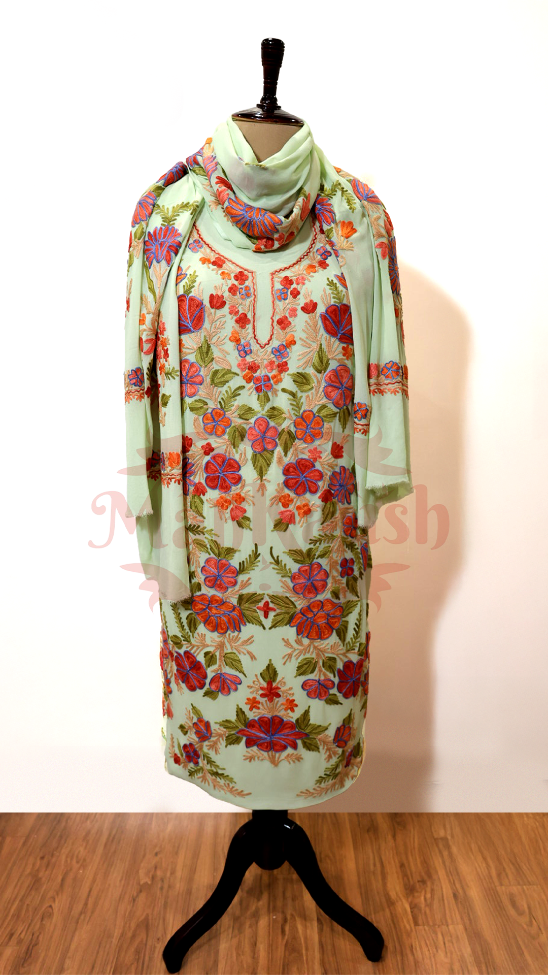 Pure Georgette Kashmiri Aari Embroidery Suit Unstitched (Green)