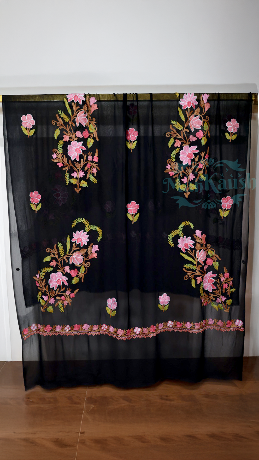 Pure Georgette Kashmiri Aari Embroidery Suit Unstitched (Black)