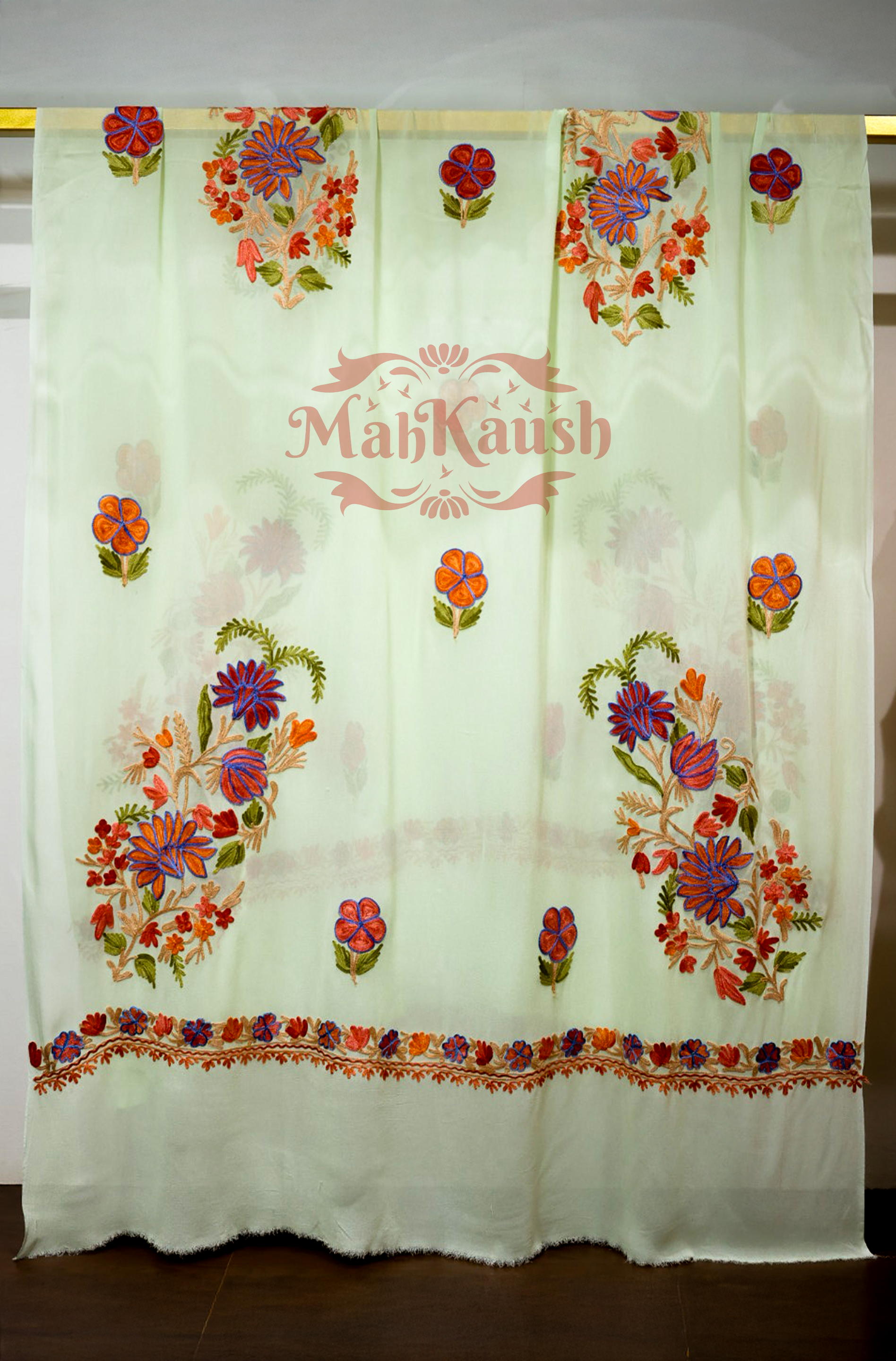 Pure Georgette Kashmiri Aari Embroidery Suit Unstitched (Green)
