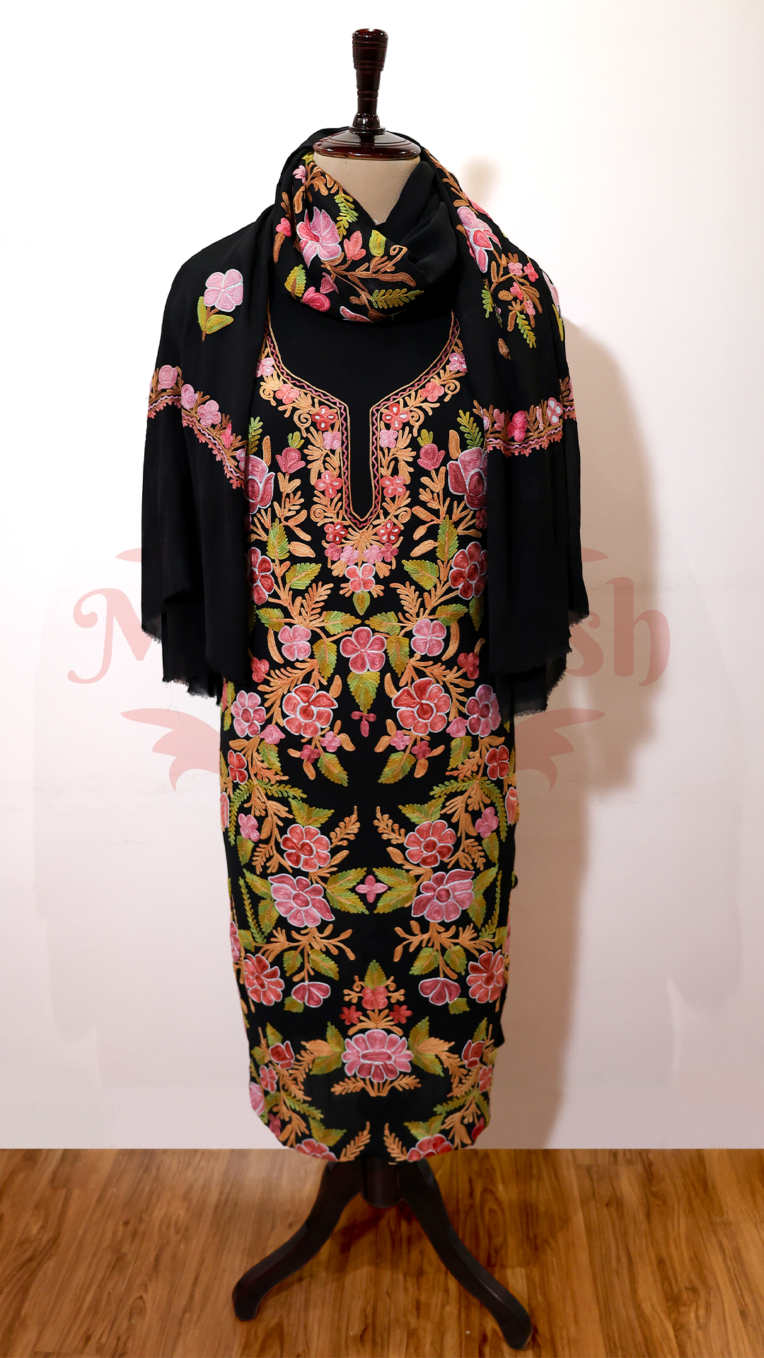 Pure Georgette Kashmiri Aari Embroidery Suit Unstitched (Black)