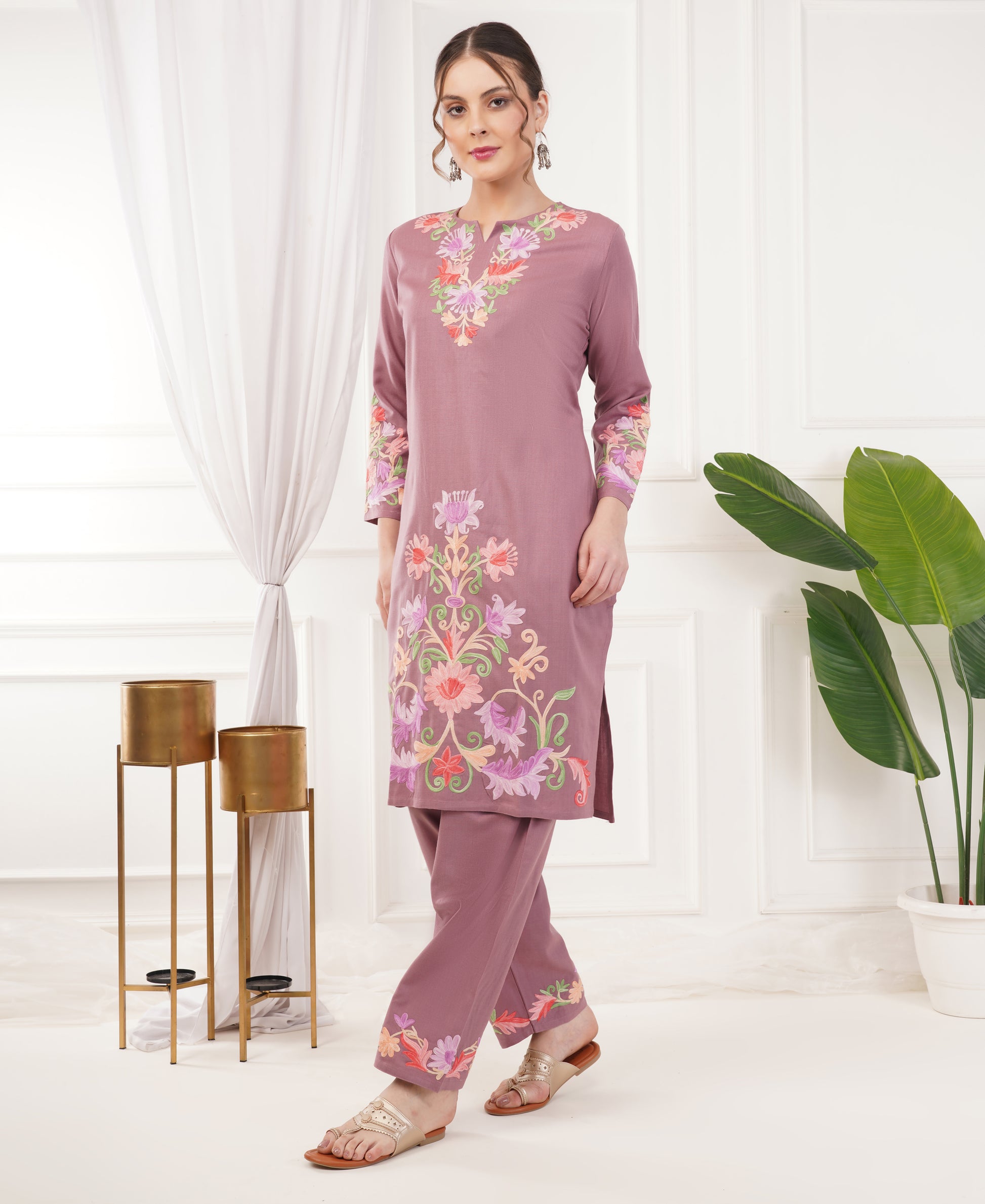 Pure Acro Wool Kashmiri Aari embroidery Kurti, Pant & Shawl Set (Onion Pink)