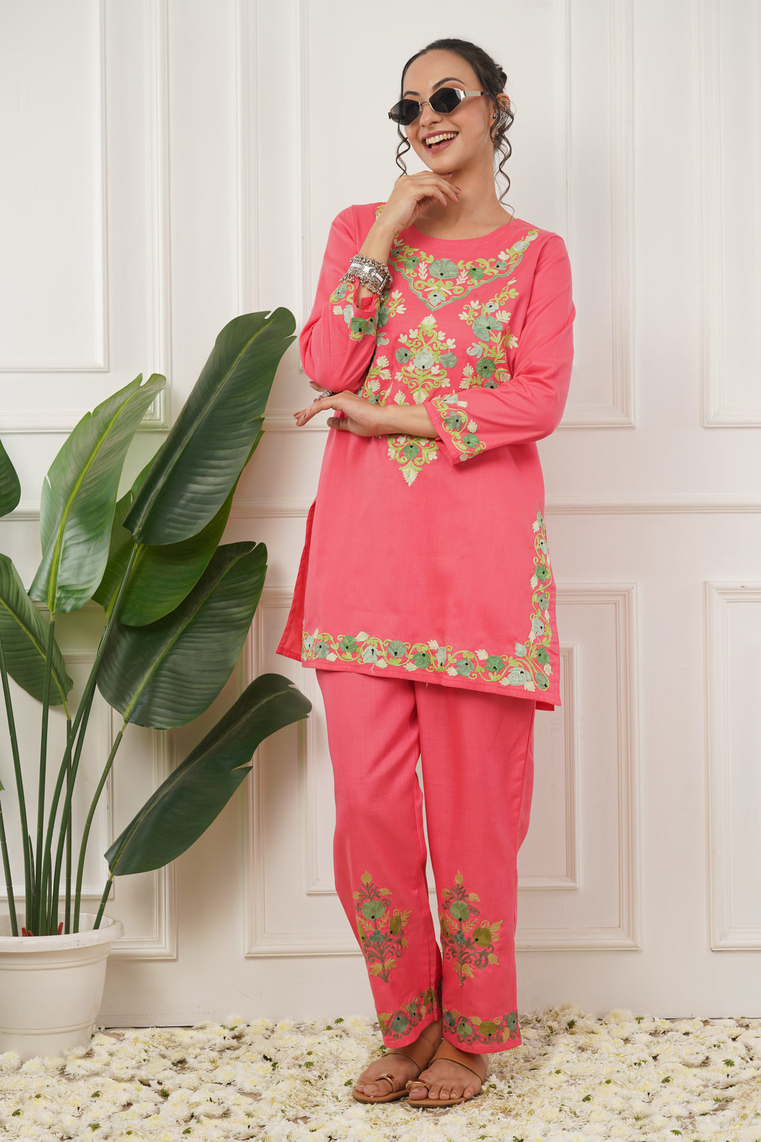 Kashmiri Short Kurti Set-(Pink)