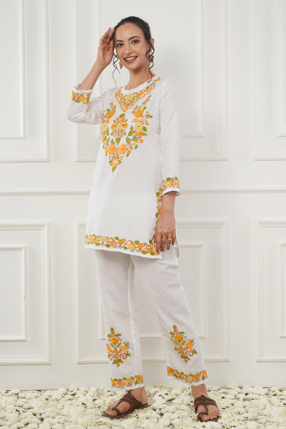 Kashmiri Short Kurti Set-(white)