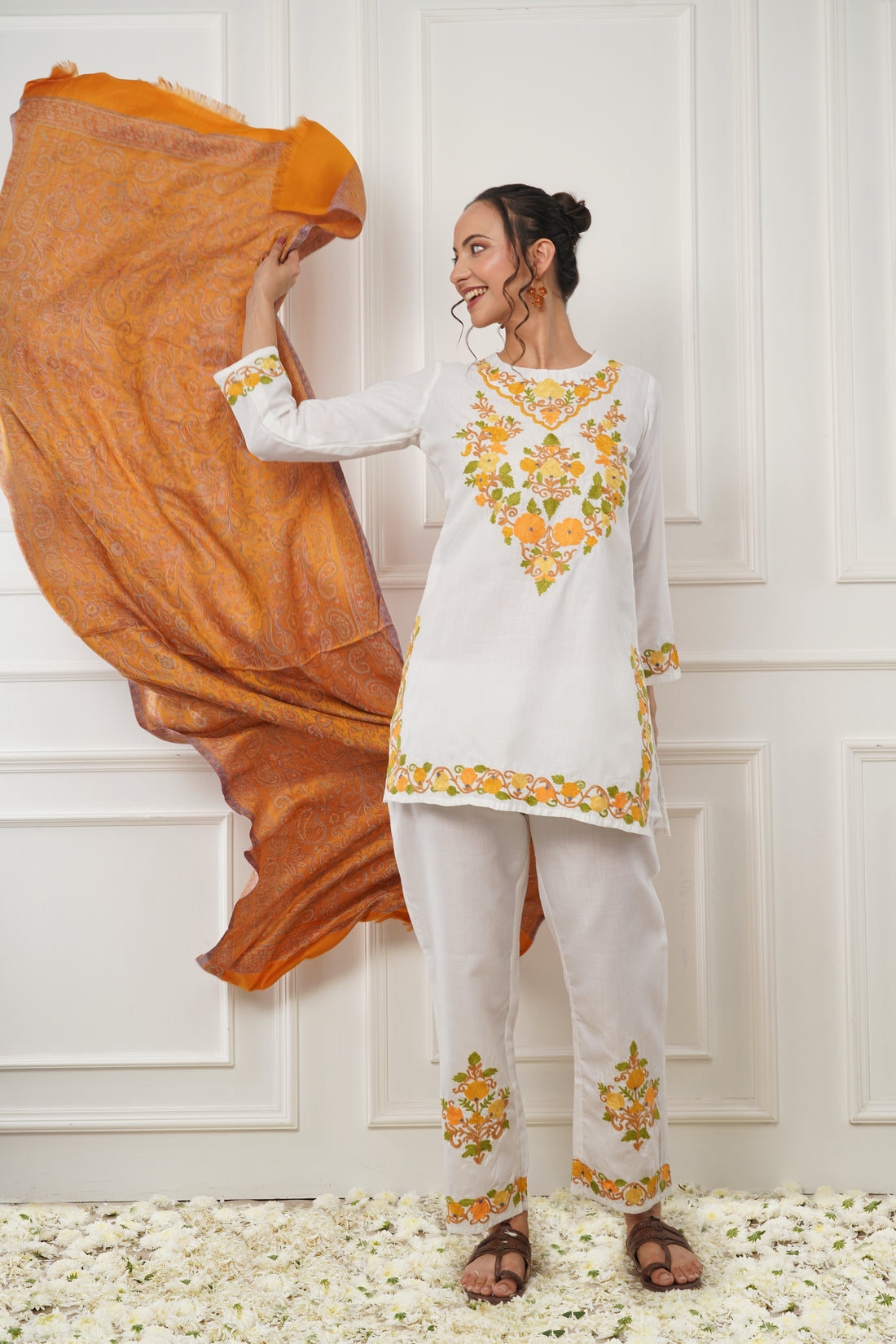 Kashmiri Short Kurti Set-(white)