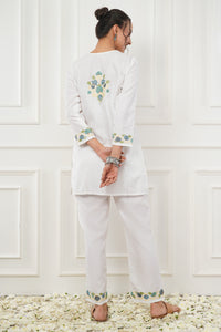 Kashmiri Short Kurti Set-(white)