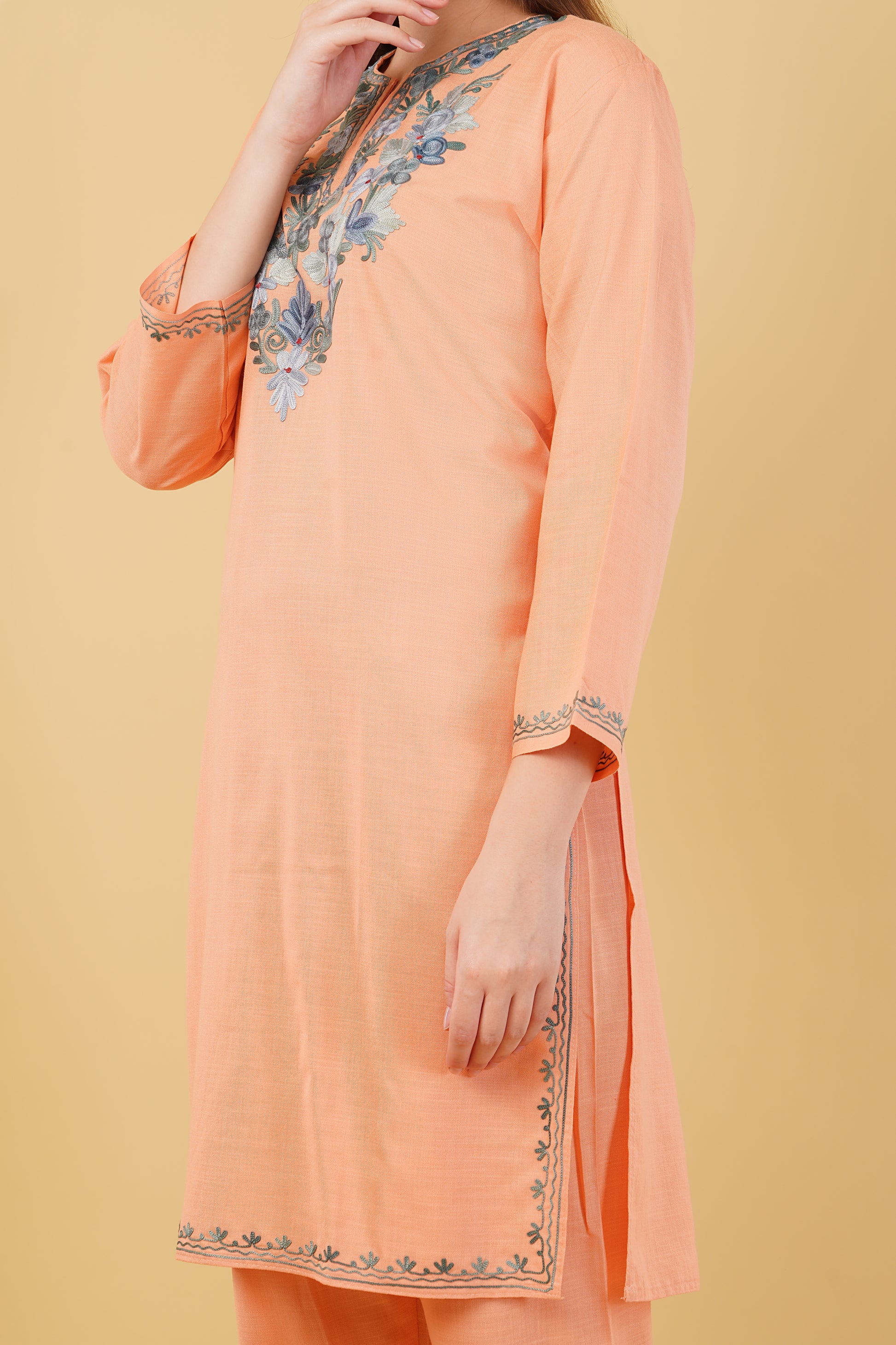 Kashmiri Aari embroidery Cotton Co-ord set Size-42 (Peach)