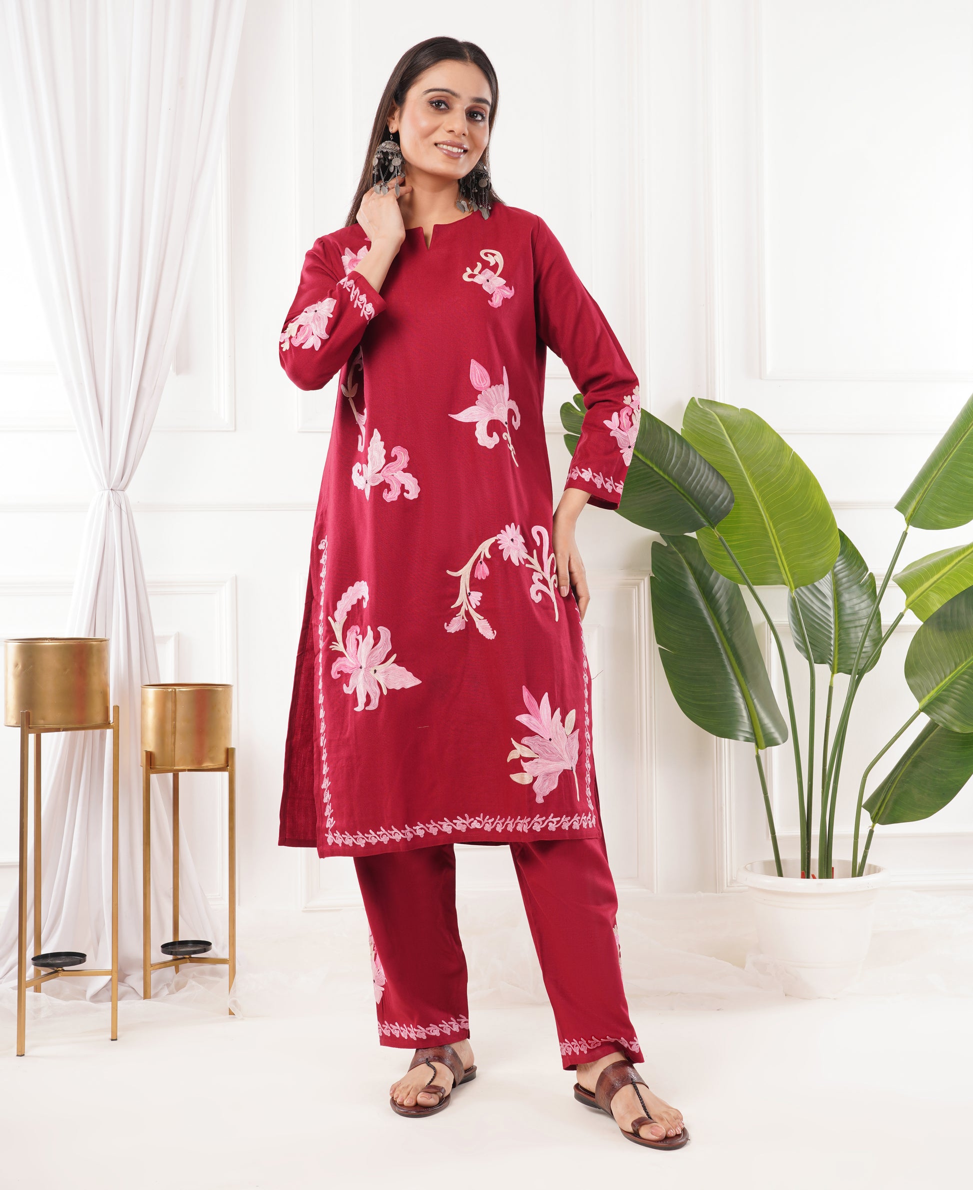 Pure Acro Wool Kashmiri Aari Embroidery Kurti & Pant Set (Red)