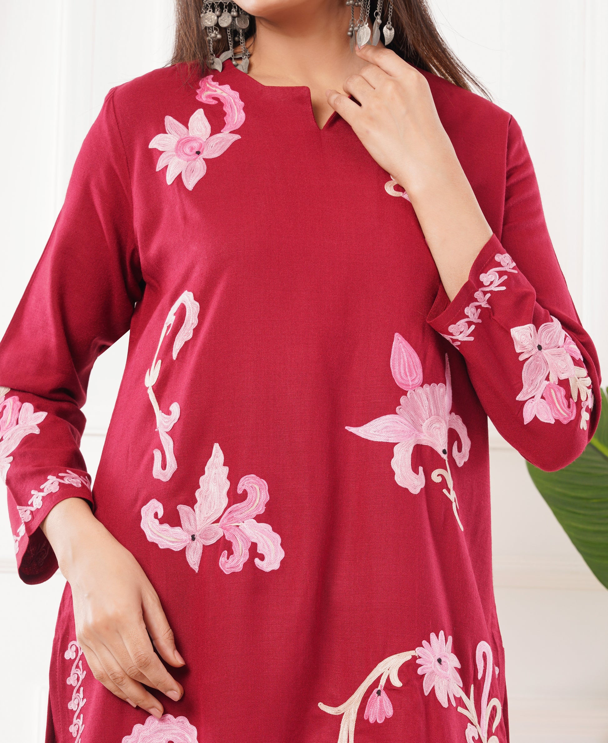 Pure Acro Wool Kashmiri Aari Embroidery Kurti & Pant Set (Red)