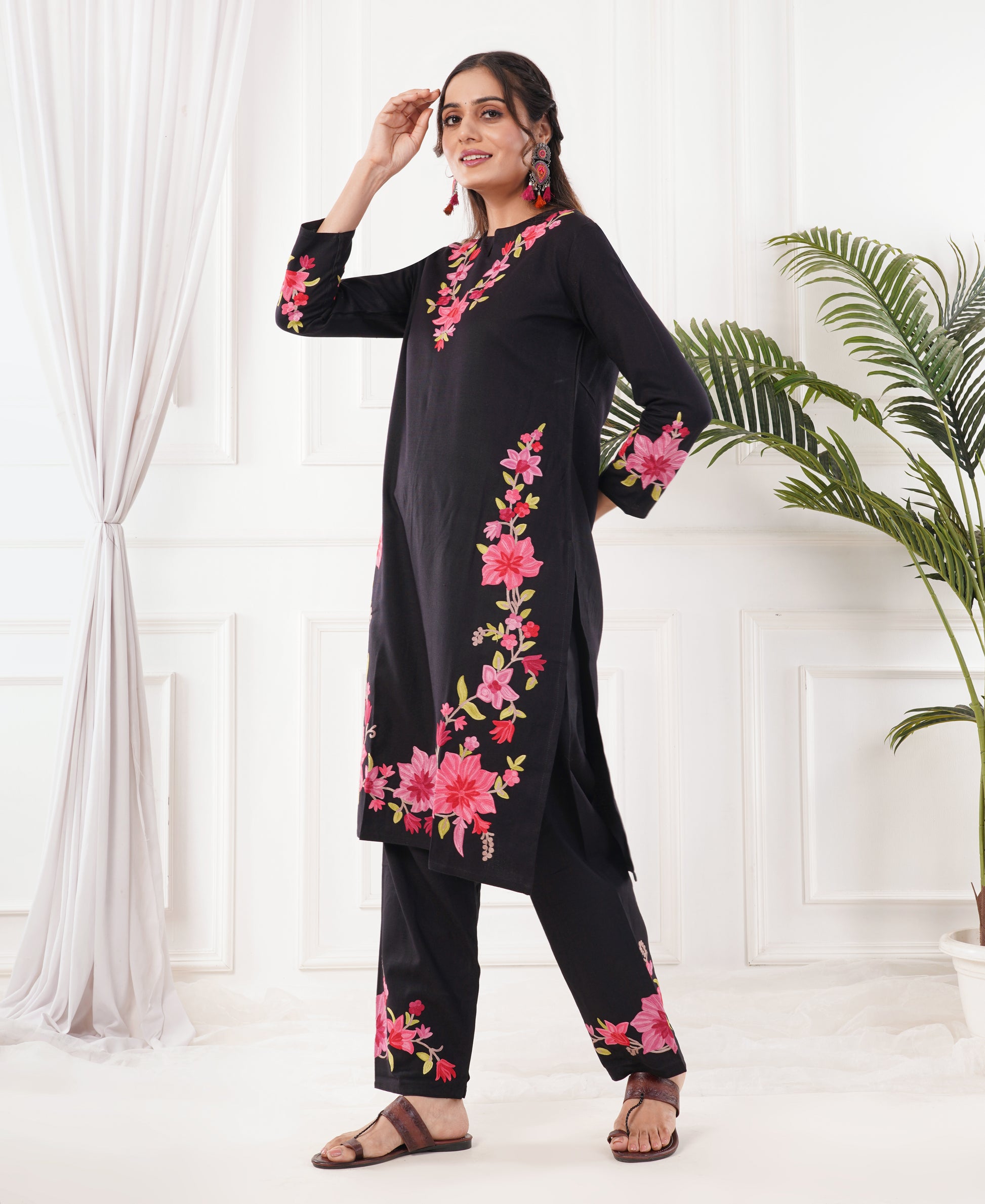 Pure Acro Wool Kashmiri Aari Embroidery Kurti & Pant Set (Black)