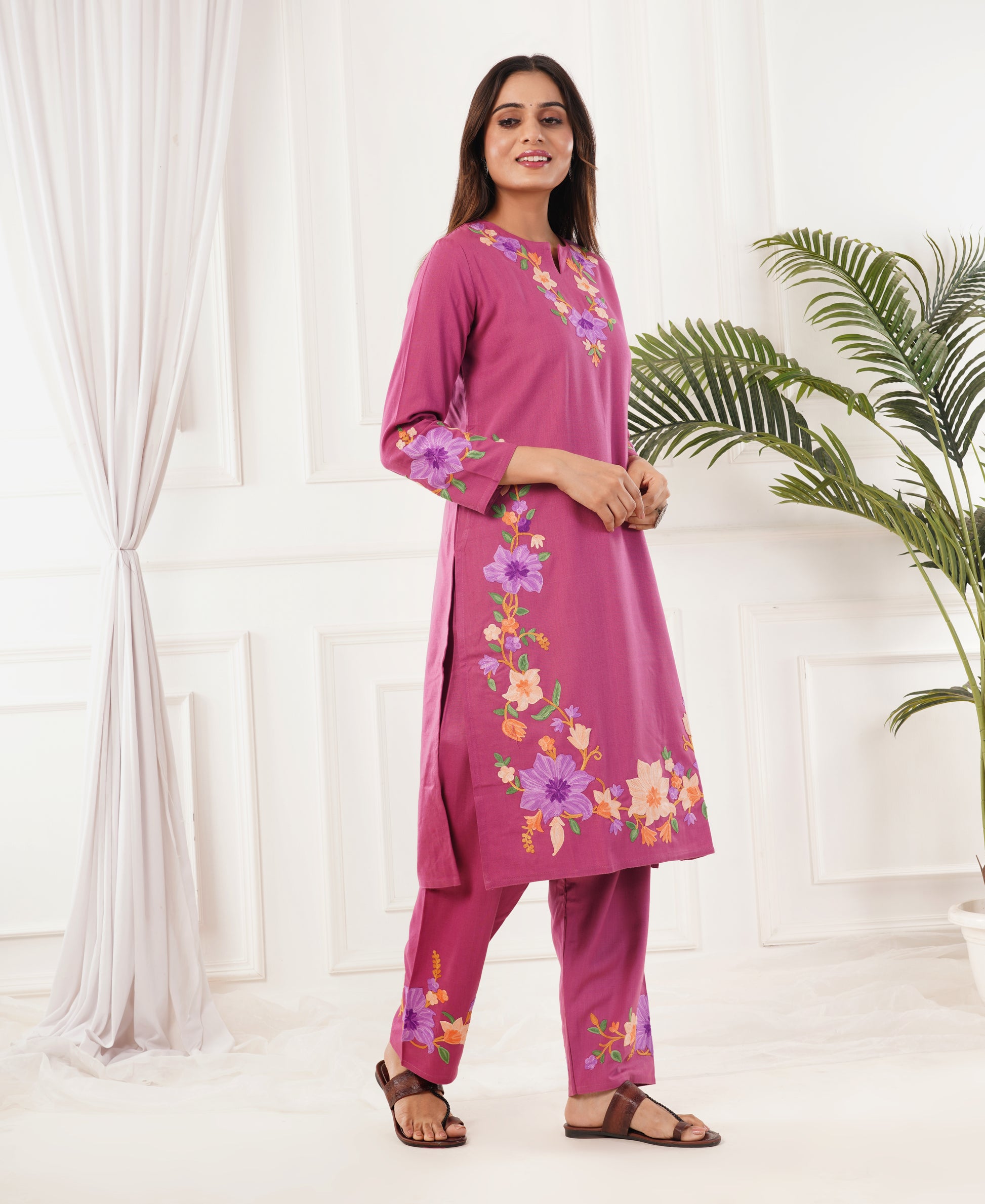 Pure Acro Wool Kashmiri Aari Embroidery Kurti & Pant Set (Pink)