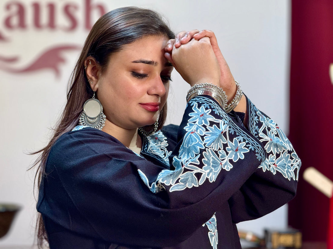 Baagh design kashmiri pheran ( Black )