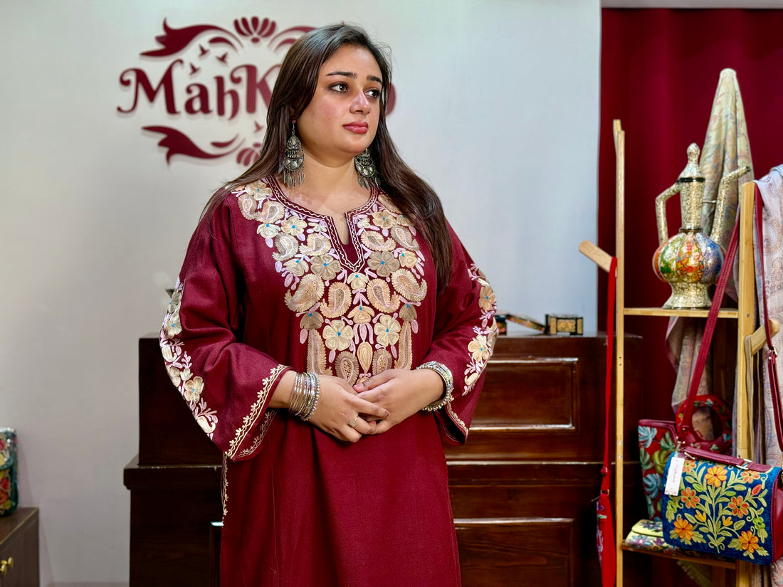 Floral motif kashmiri pheran ( Maroon )