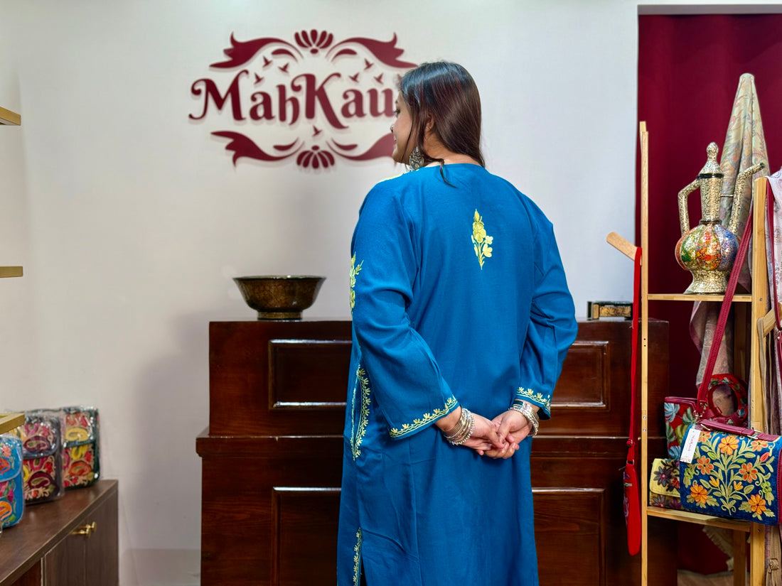 Floral motif kashmiri pheran ( Rama Green )